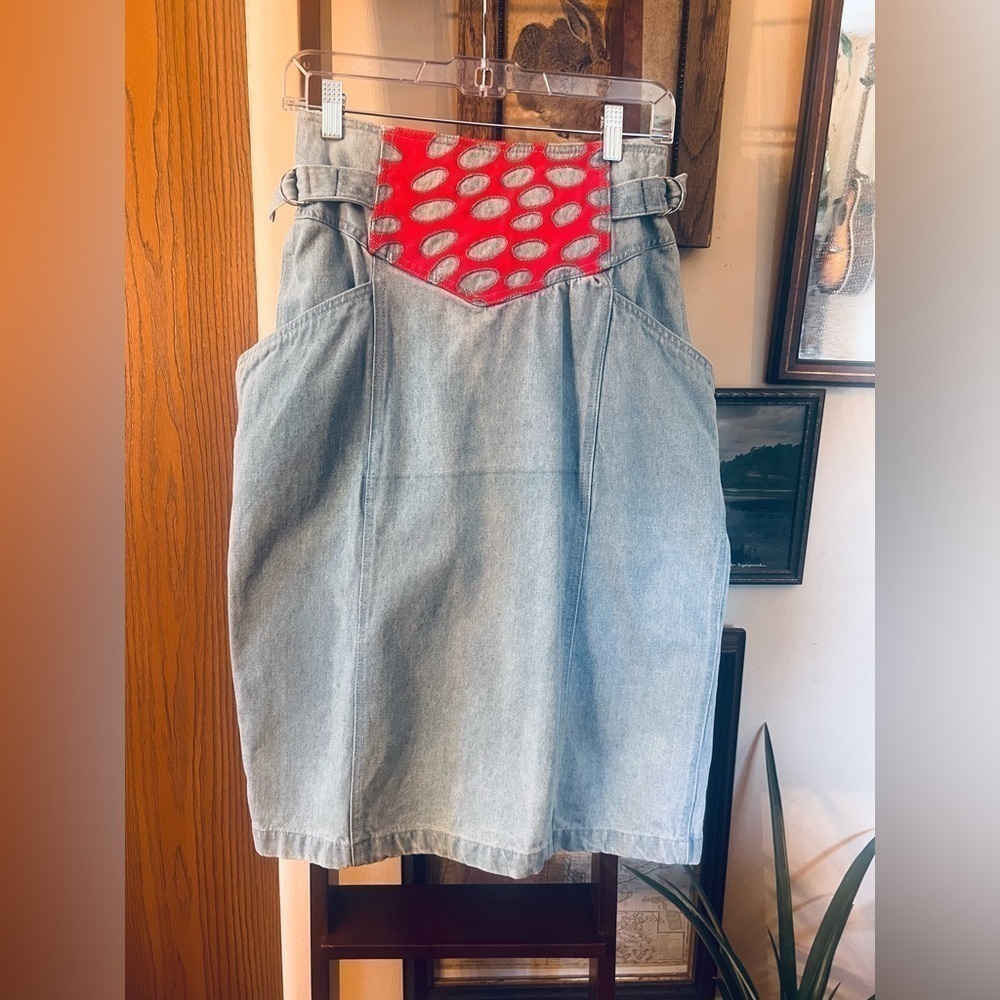 Vintage 80’s TRASH Women's Long Pockets Modest Blue Denim Jean Skirt Size: 10 M